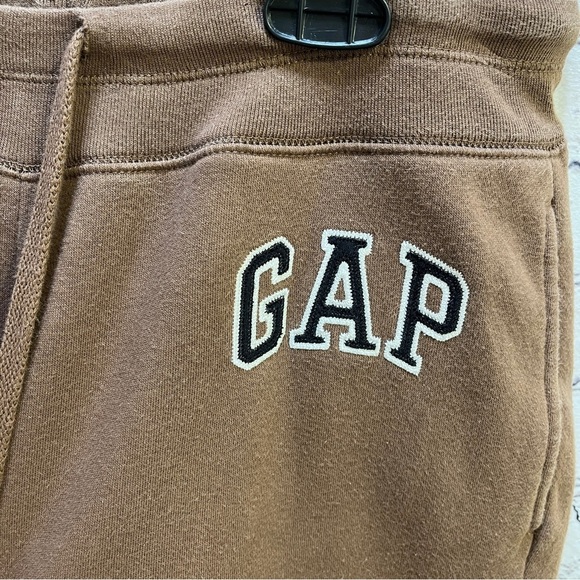 GAP Mens Heritage Logo Tapered Leg Jogger Light/Med Brown Size Small - Picture 3 of 9